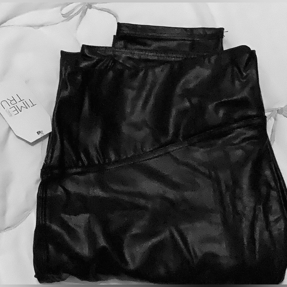 NWT Spandex FAUX skinny legging - Picture 7 of 7